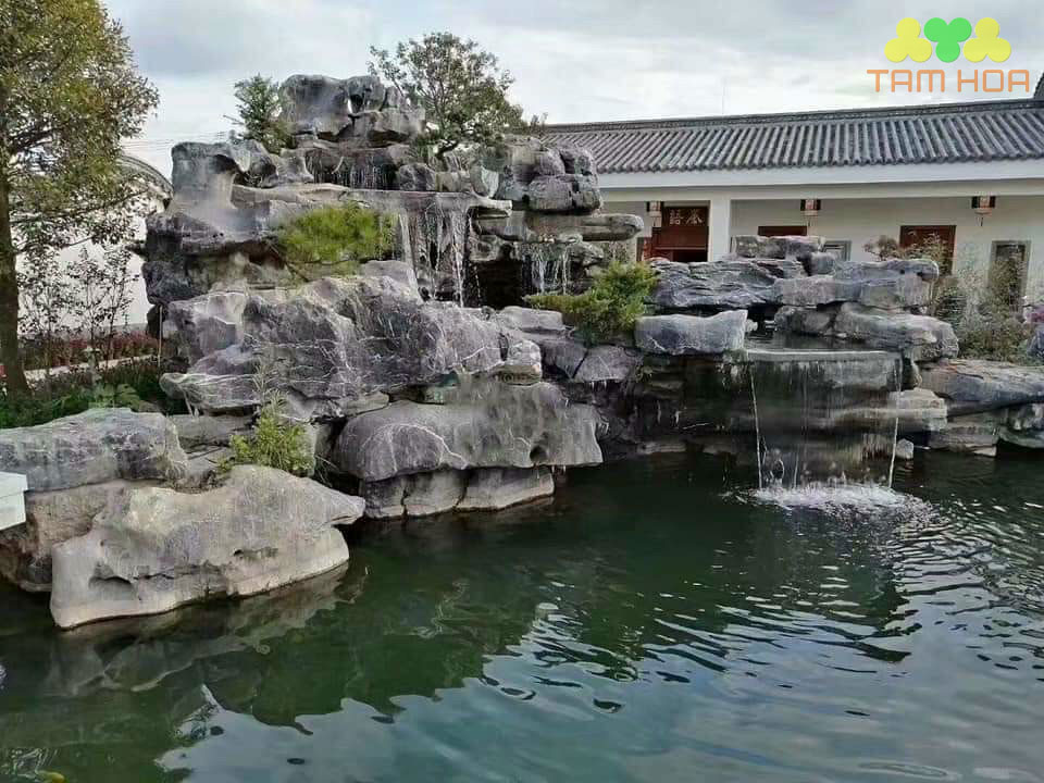 Hòn non bộ thác nước đơn giản