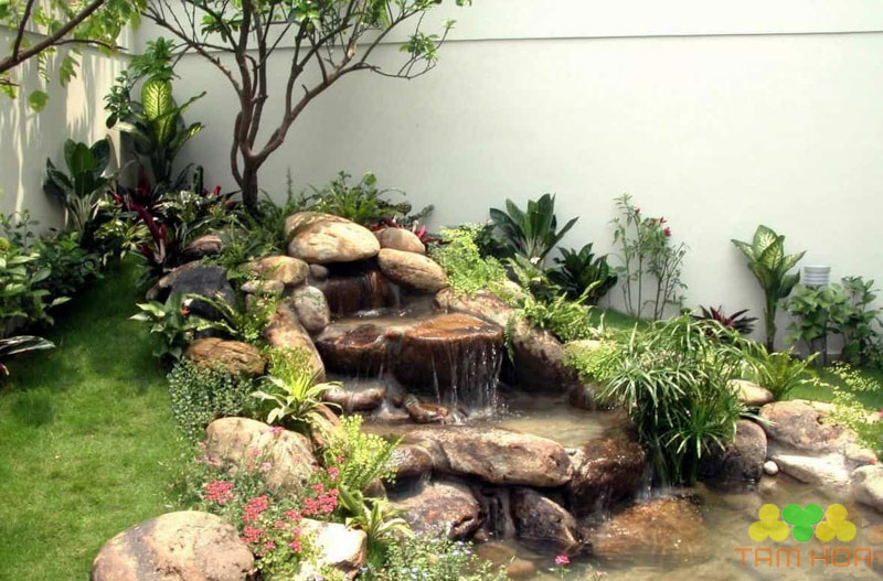 Hòn non bộ thác nước ngoài trời