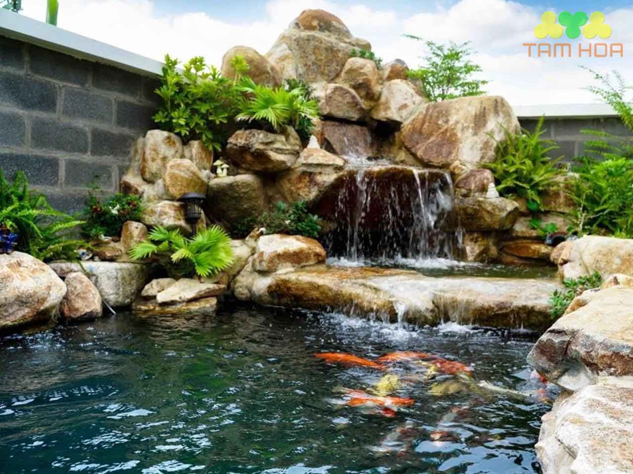Hòn non bộ thác nước bố cục đẹp