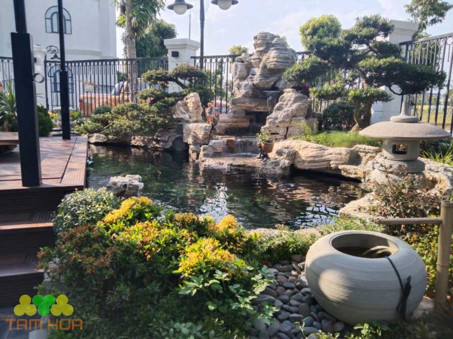 Hòn non bộ thác nước phong cách hiện đại