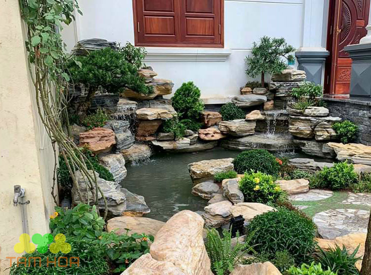Hồ cá Koi sân thượng kết hợp hòn non bộ